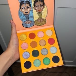 Juvia’s Place the magic mini eyeshadow palette